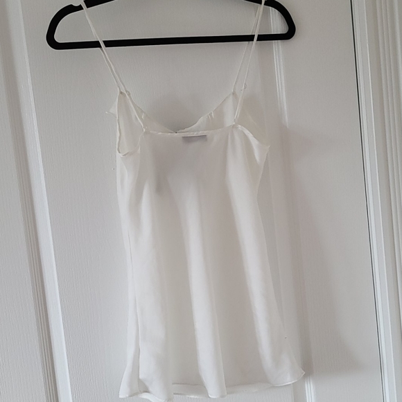 White camisole with black bow - Picture 2 of 4